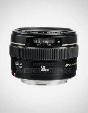 EF 50mm F/1.4 USM Lens