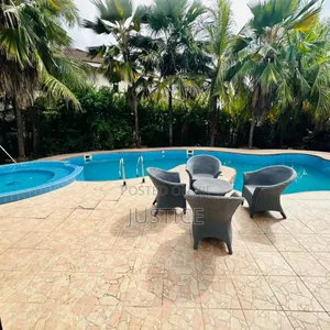 6bdrm Mansion in Trasacco Estate, East Legon for sale