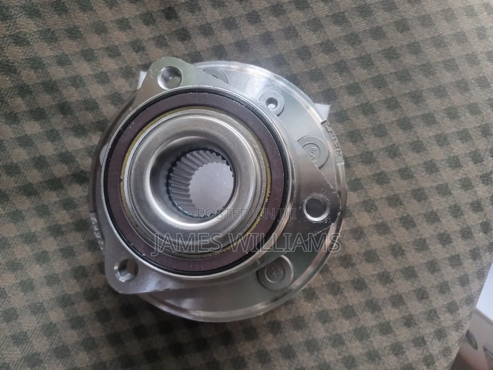 Chevrolet Equinox 2008-2010 Front Hub