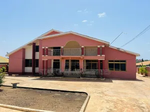 8bdrm House in Esereso,  Near, Kumasi Metropolitan for sale