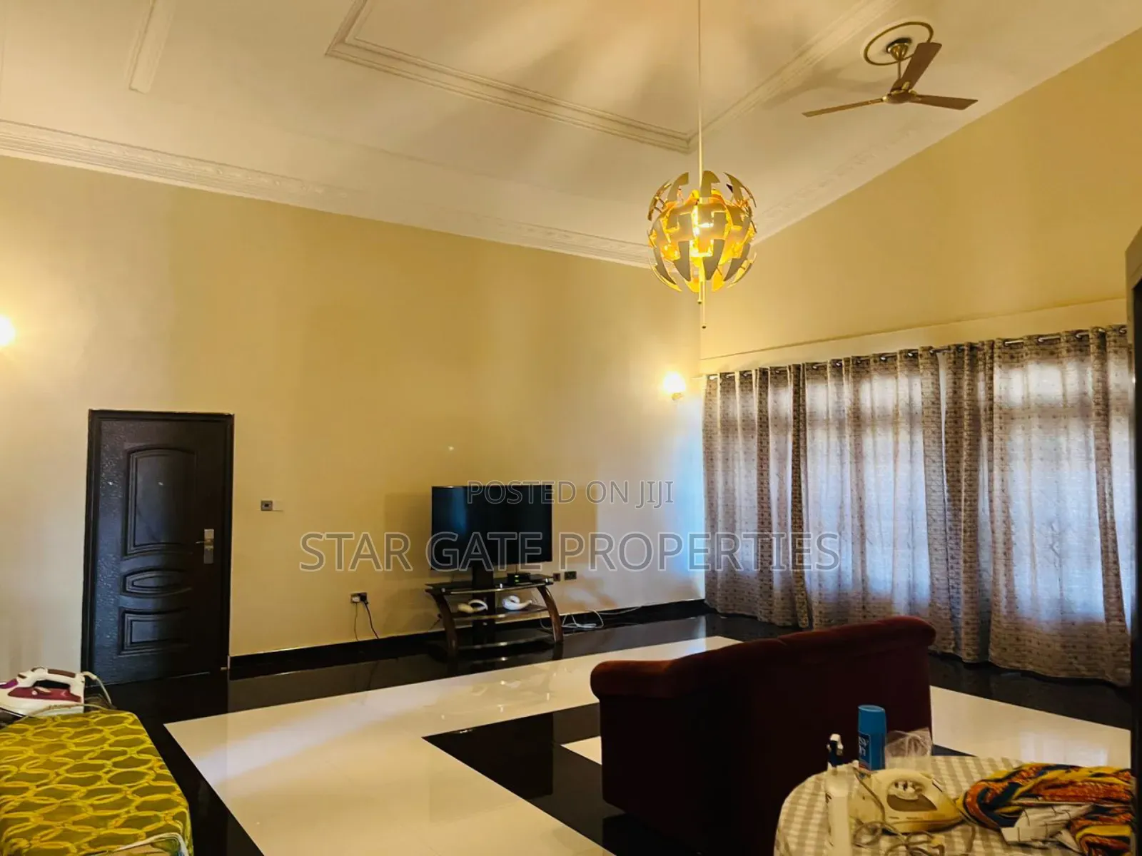 8bdrm House in Esereso,  Near, Kumasi Metropolitan for sale