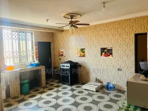 8bdrm House in Esereso,  Near, Kumasi Metropolitan for sale
