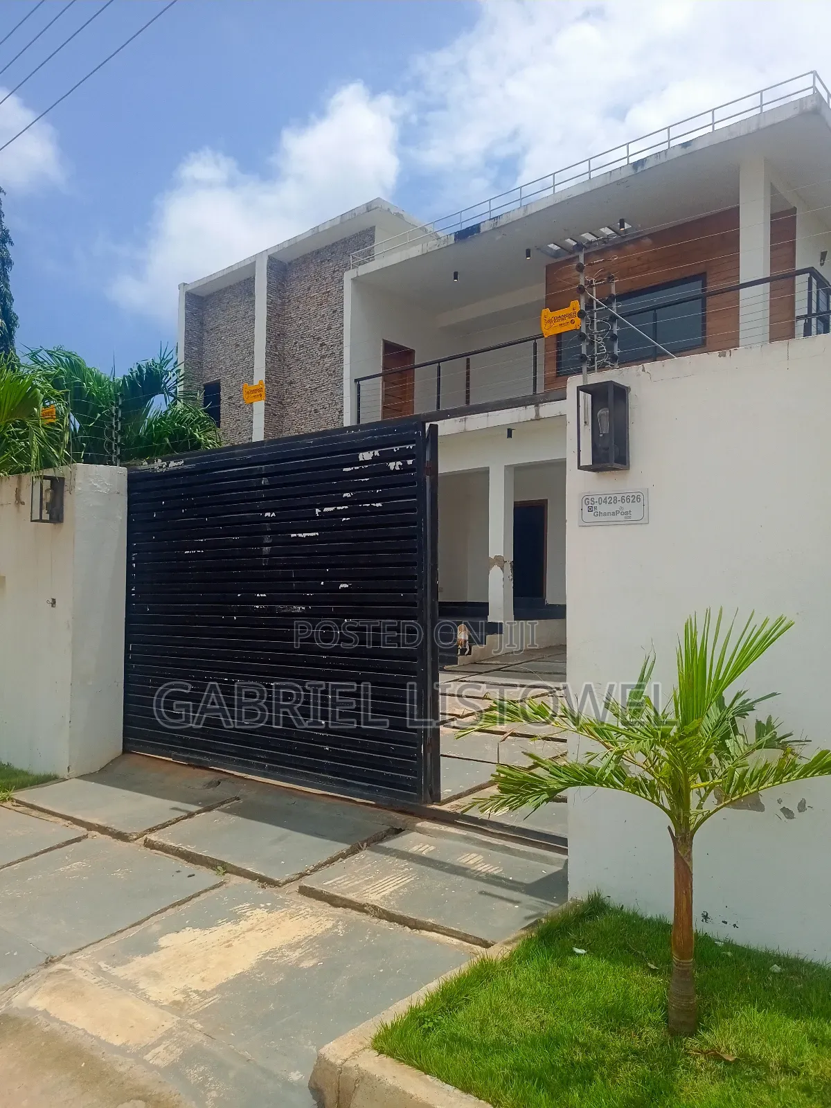 6bdrm Mansion in Accra Metropolitan for sale