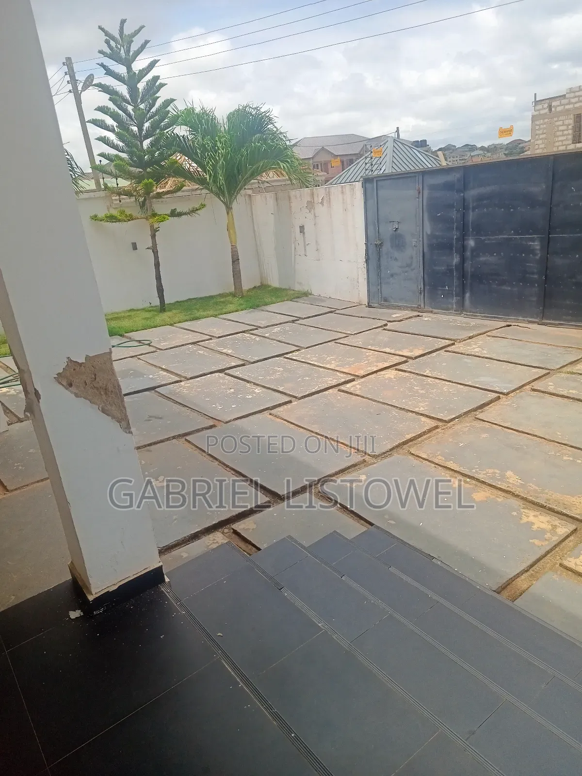 6bdrm Mansion in Accra Metropolitan for sale