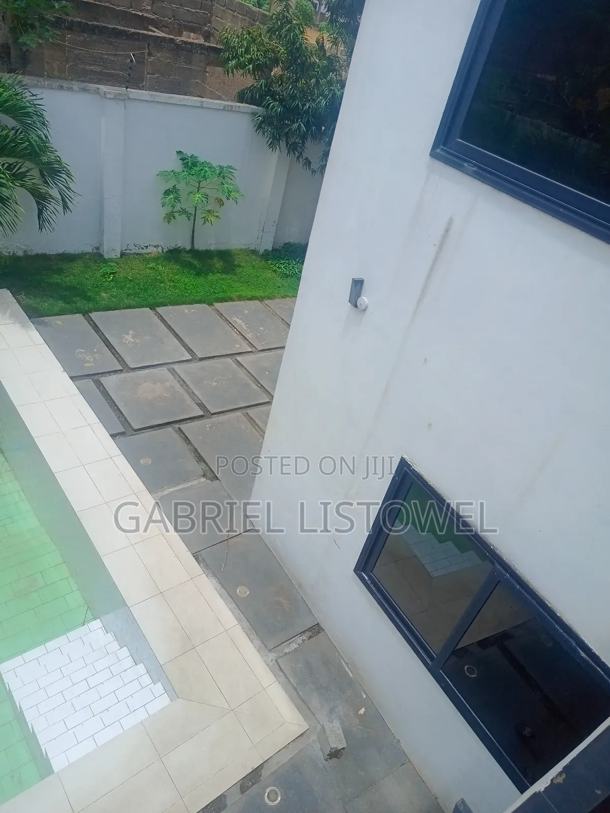 6bdrm Mansion in Accra Metropolitan for sale