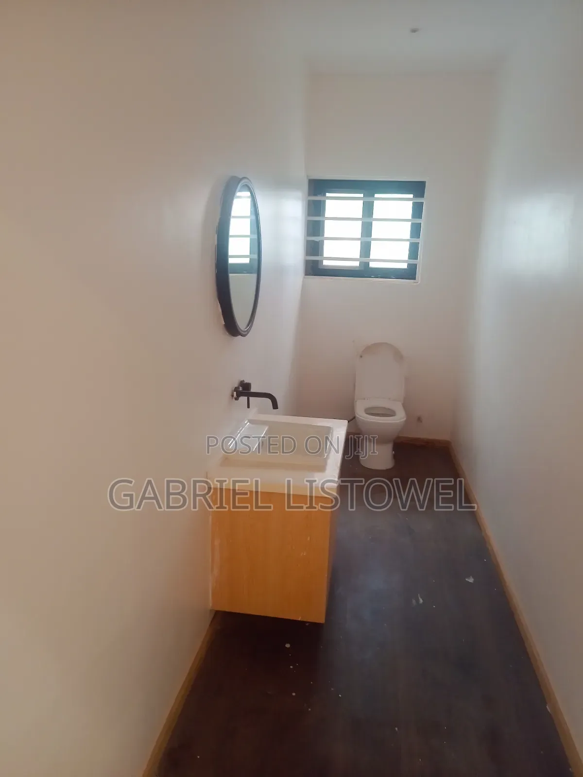 6bdrm Mansion in Accra Metropolitan for sale