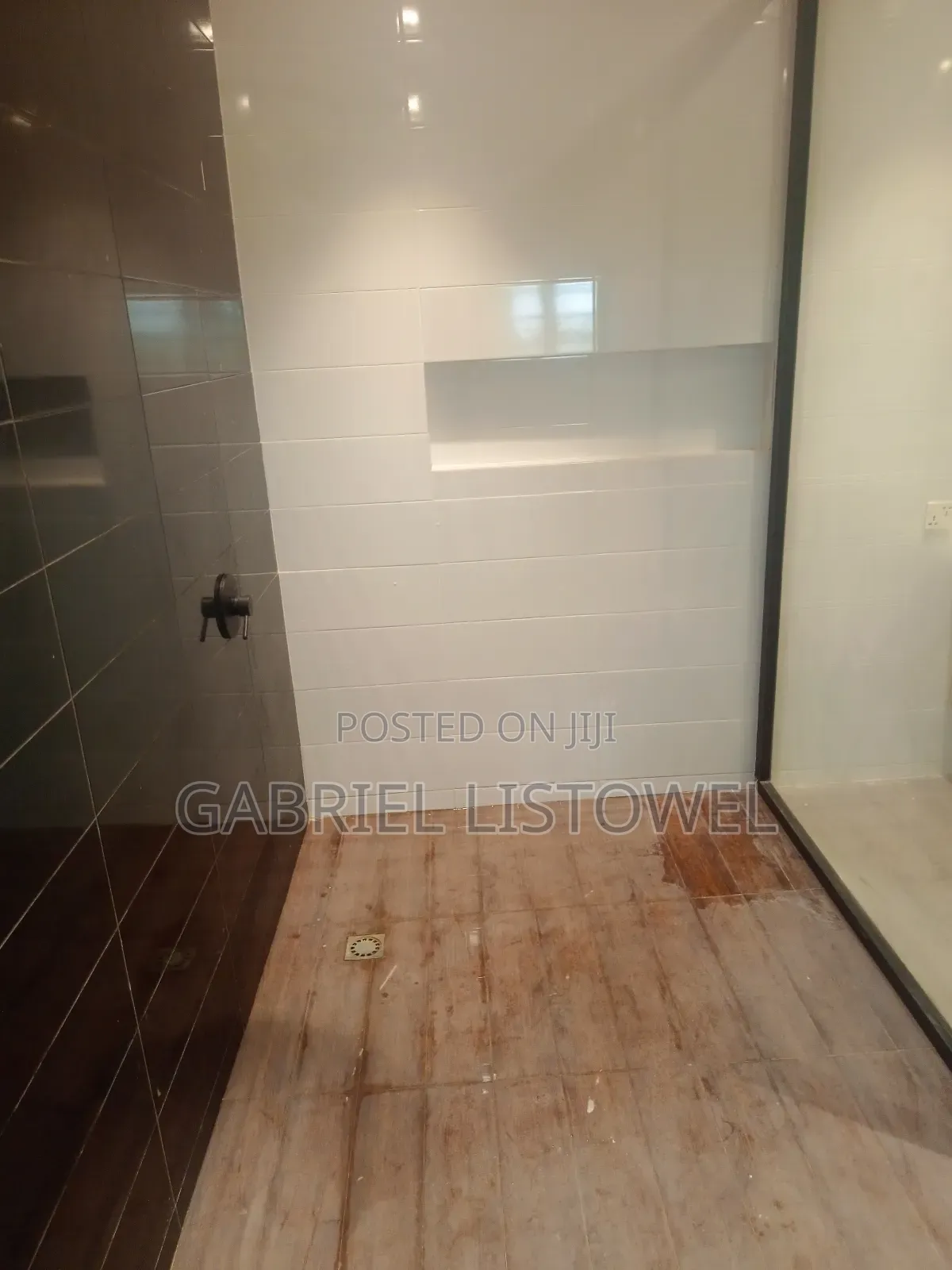 6bdrm Mansion in Accra Metropolitan for sale