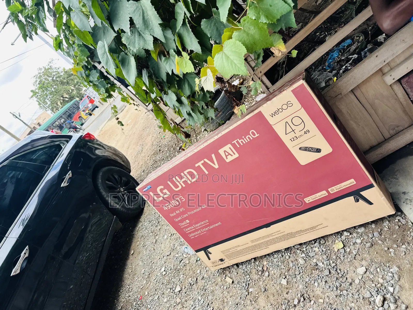 Slim Sleek UHD Smart Lg 49”UN73