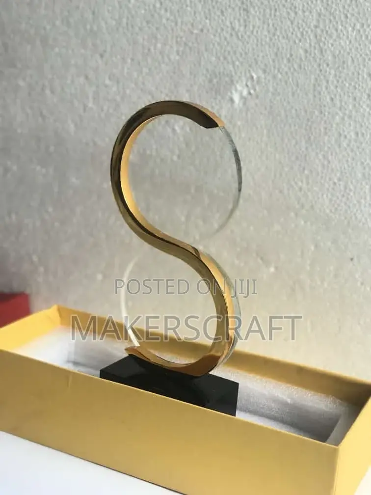 Crystal Award Plaques, Wooden Base Plaques