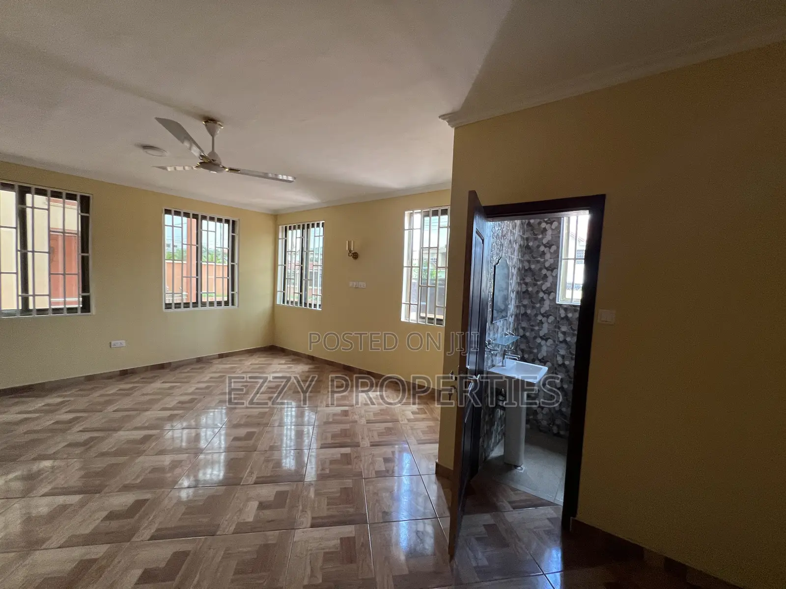 2bdrm Apartment in West Trasaco, East Legon for rent
