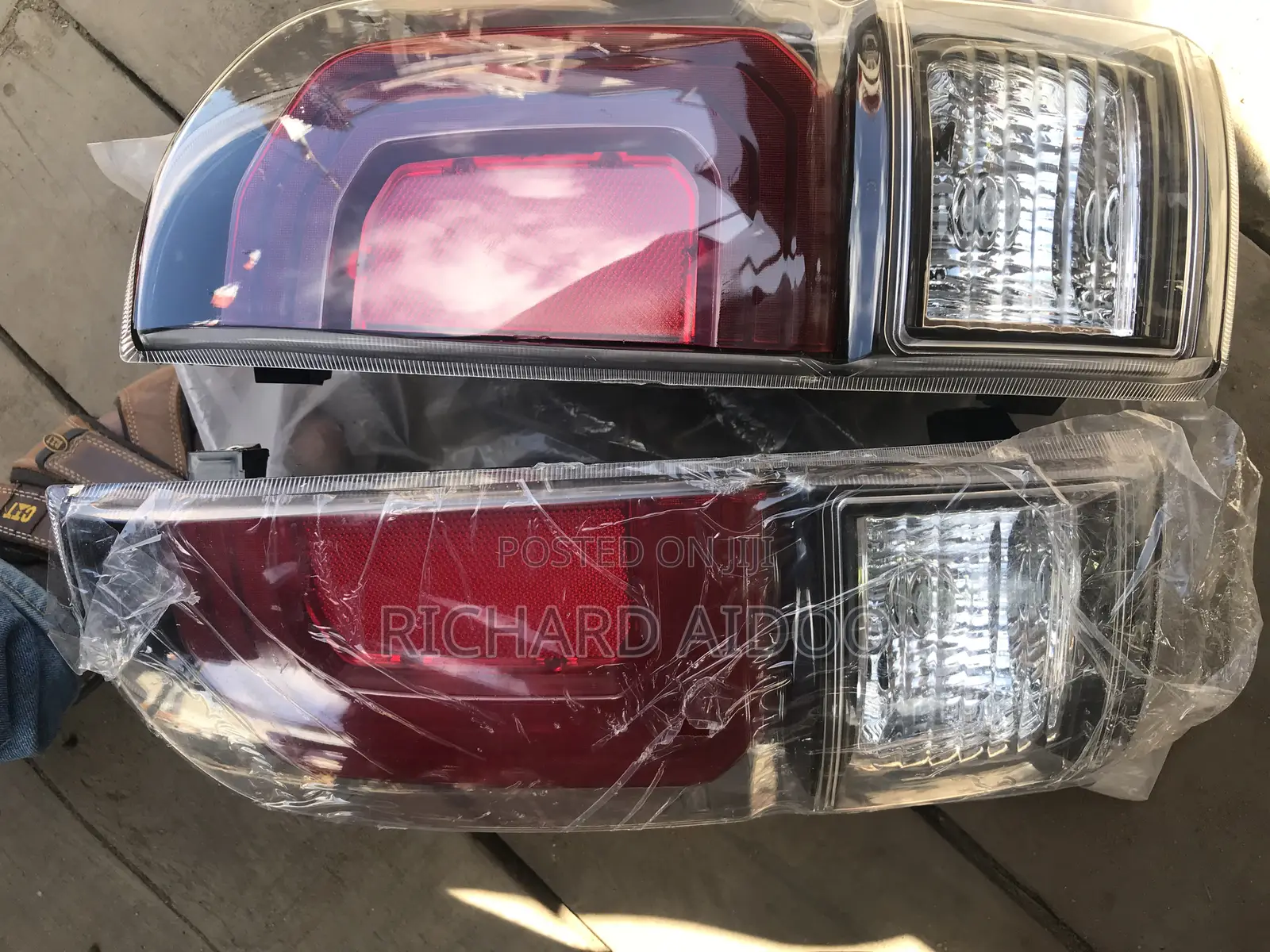 Toyota Tacoma 2019/2020 Taillight Available