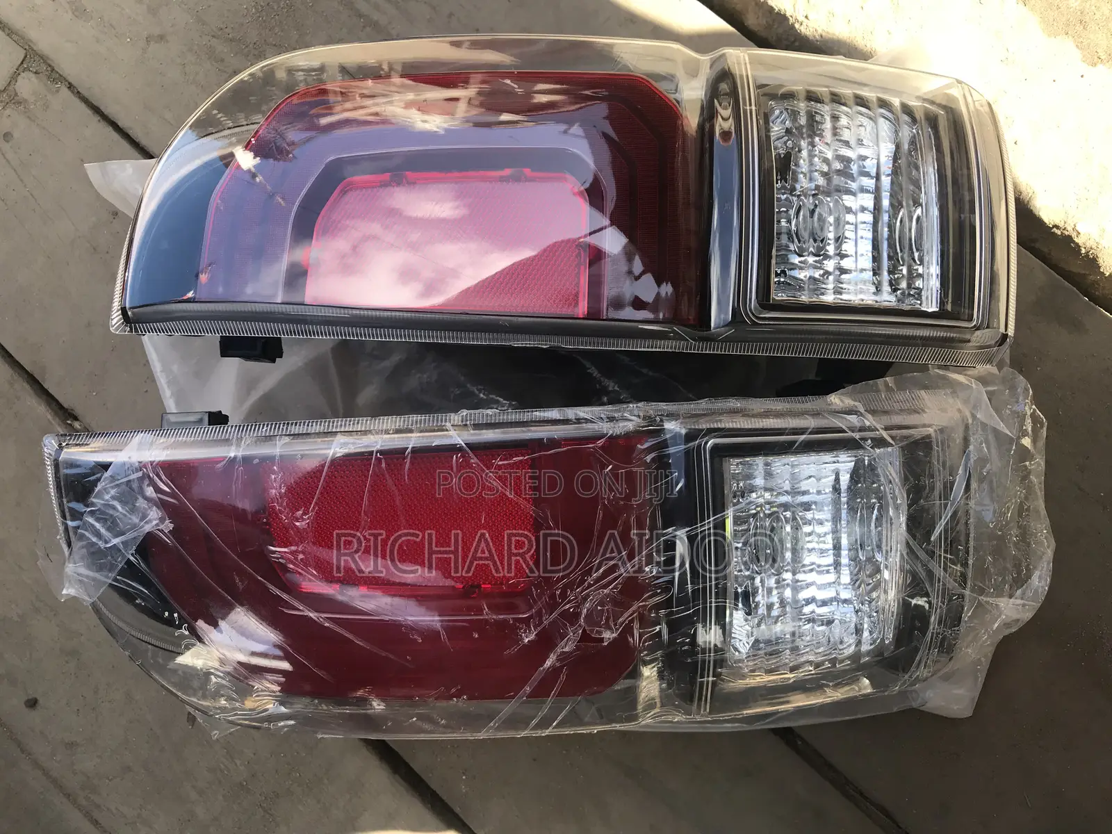 Toyota Tacoma 2019/2020 Taillight Available