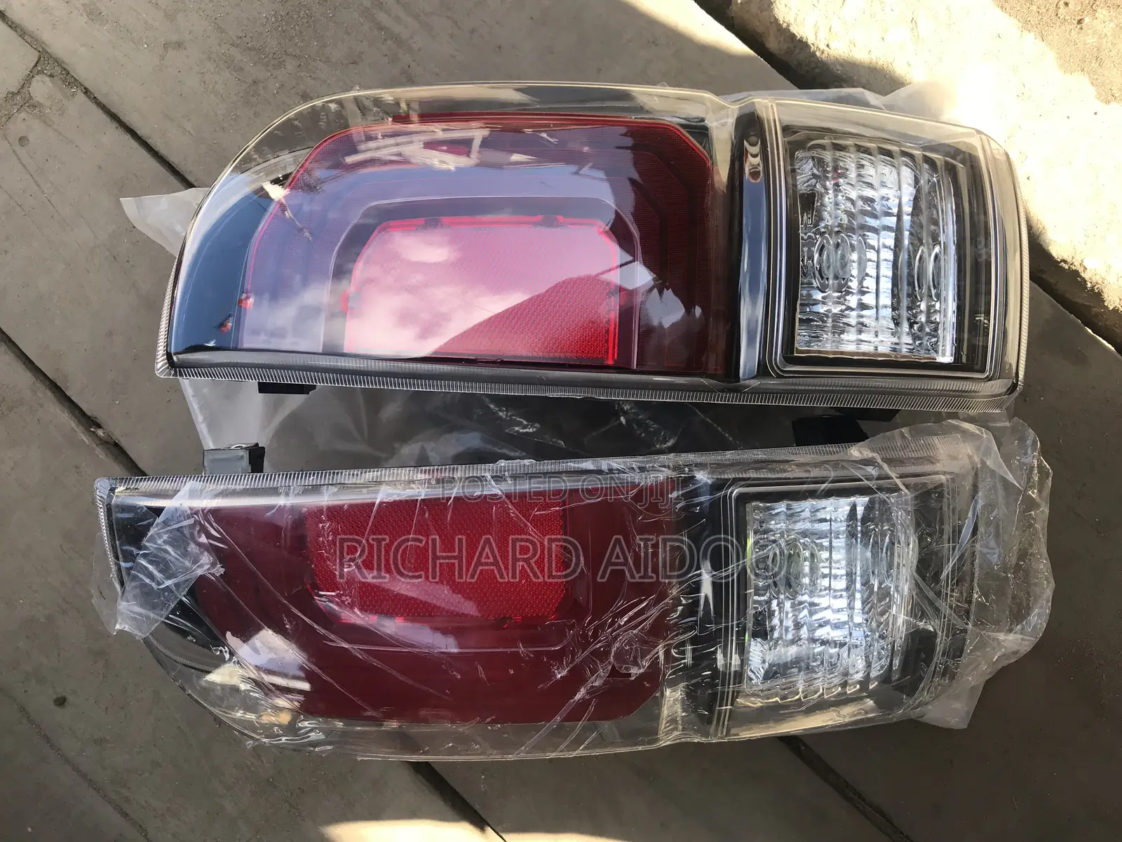 Toyota Tacoma 2019/2020 Taillight Available