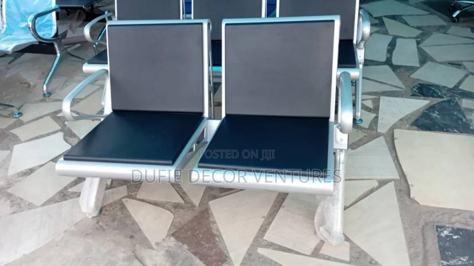 2 in 1 Waiting Chair