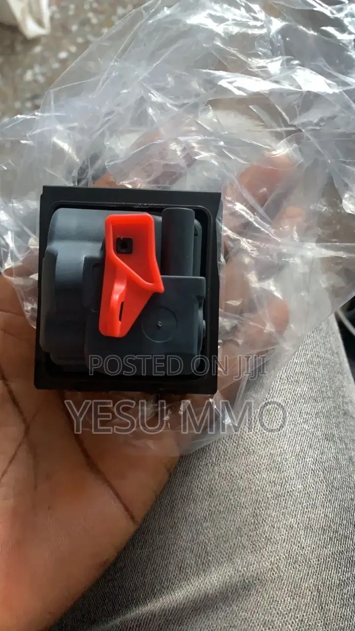 Mercedes Benz CLA Actuator Fuel Lid