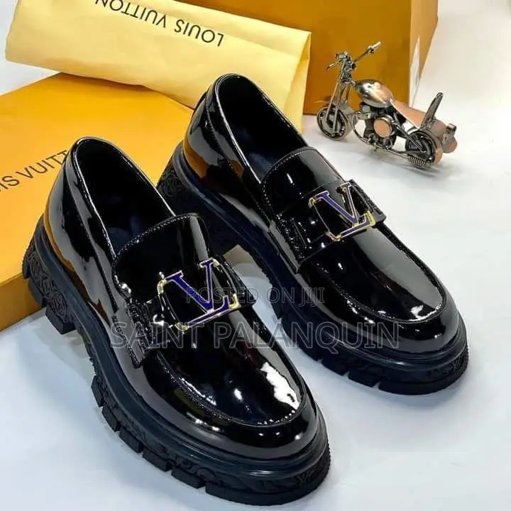 Quality Casual Shoes