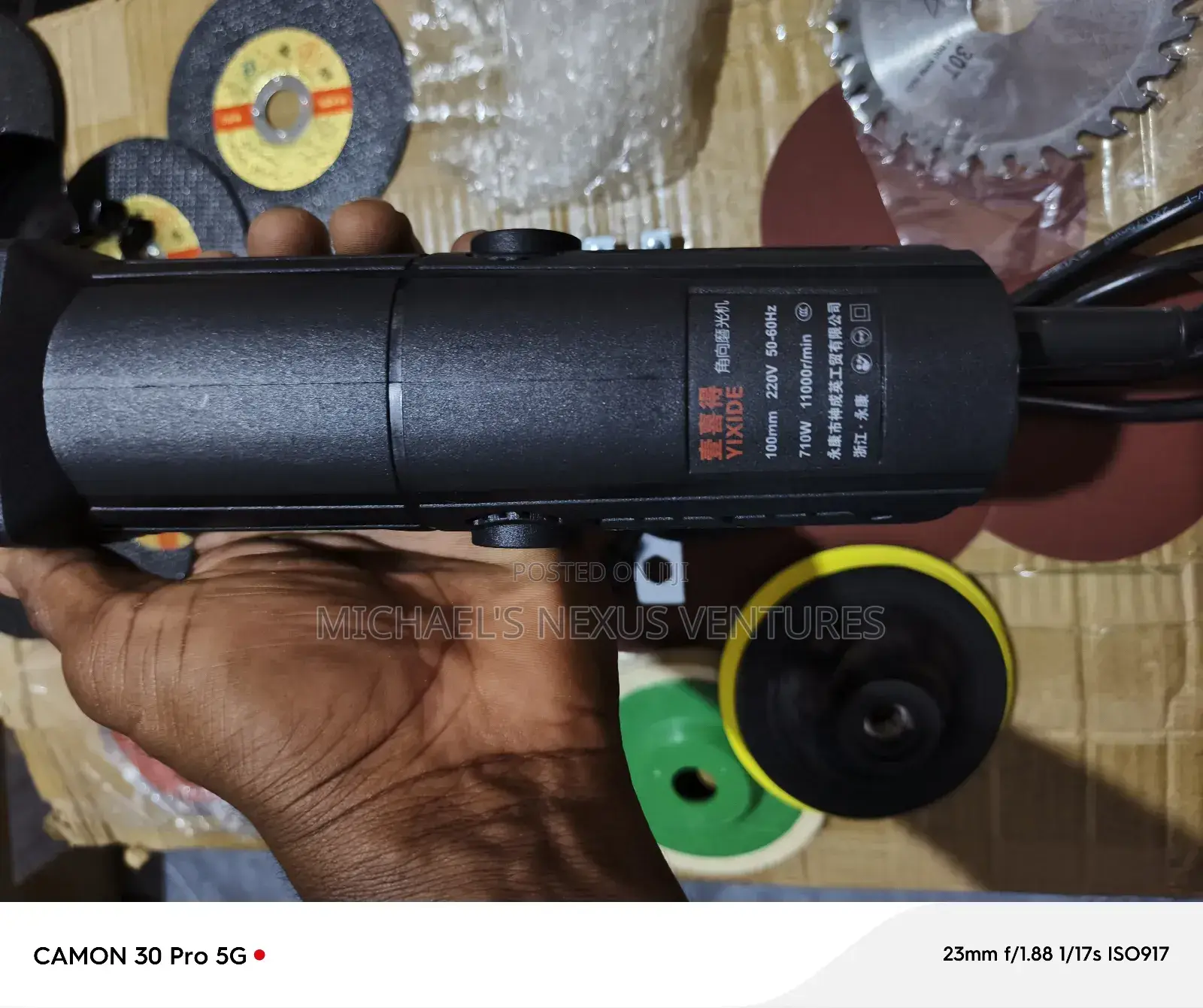 Angle Grinder With Accessories