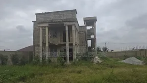 5bdrm House in Fredimens Real, Kumasi Metropolitan for sale