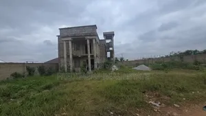 5bdrm House in Fredimens Real, Kumasi Metropolitan for sale