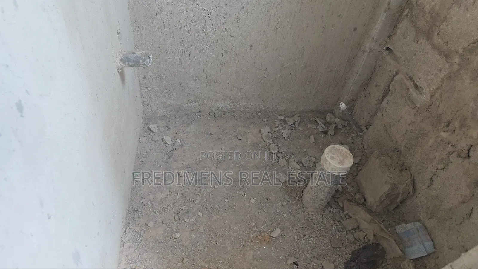 5bdrm House in Fredimens Real, Kumasi Metropolitan for sale