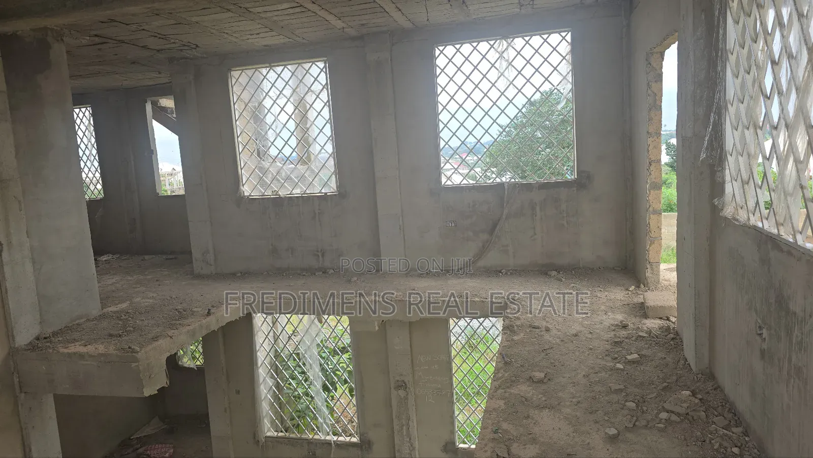 5bdrm House in Fredimens Real, Kumasi Metropolitan for sale