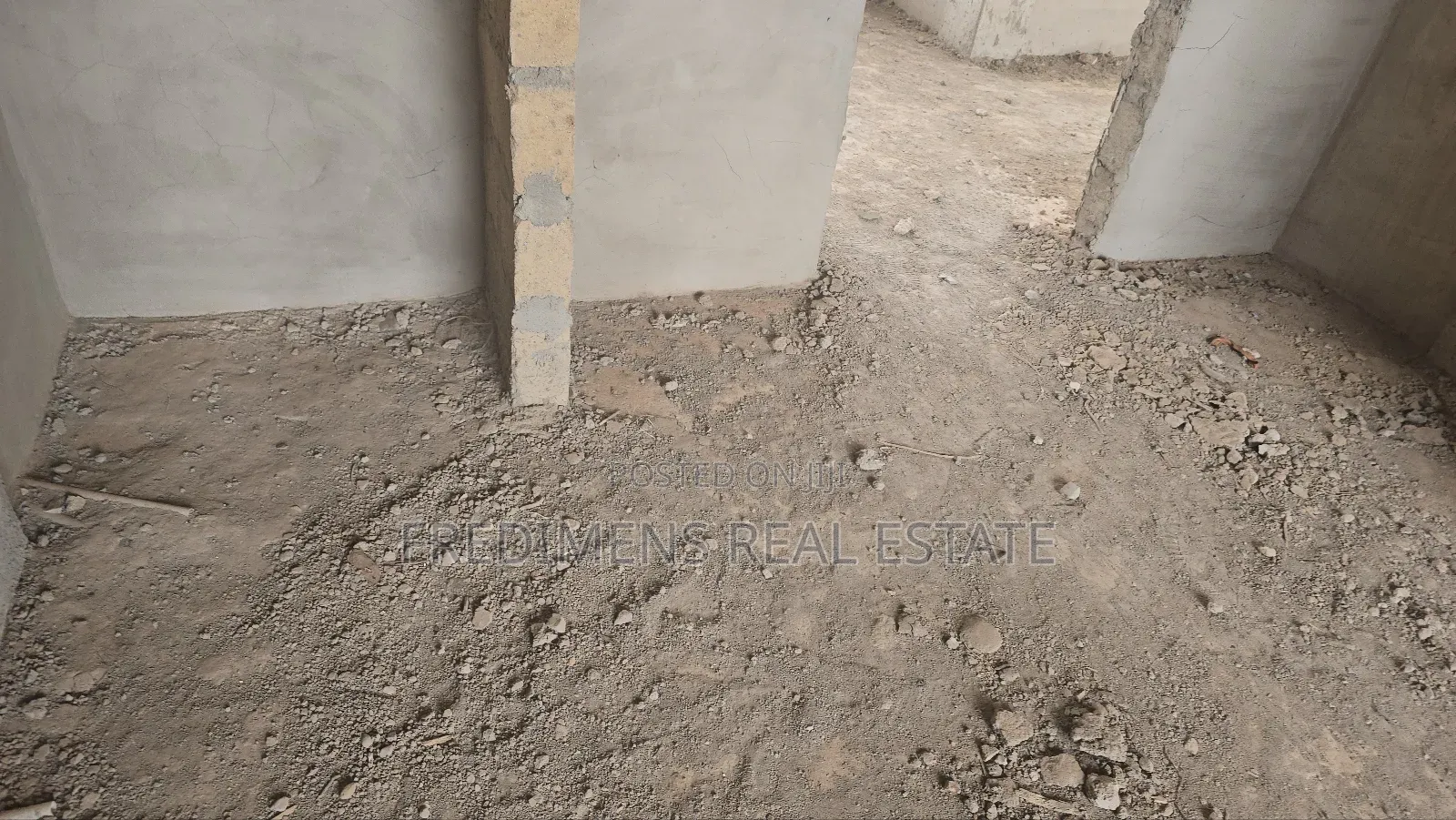 5bdrm House in Fredimens Real, Kumasi Metropolitan for sale