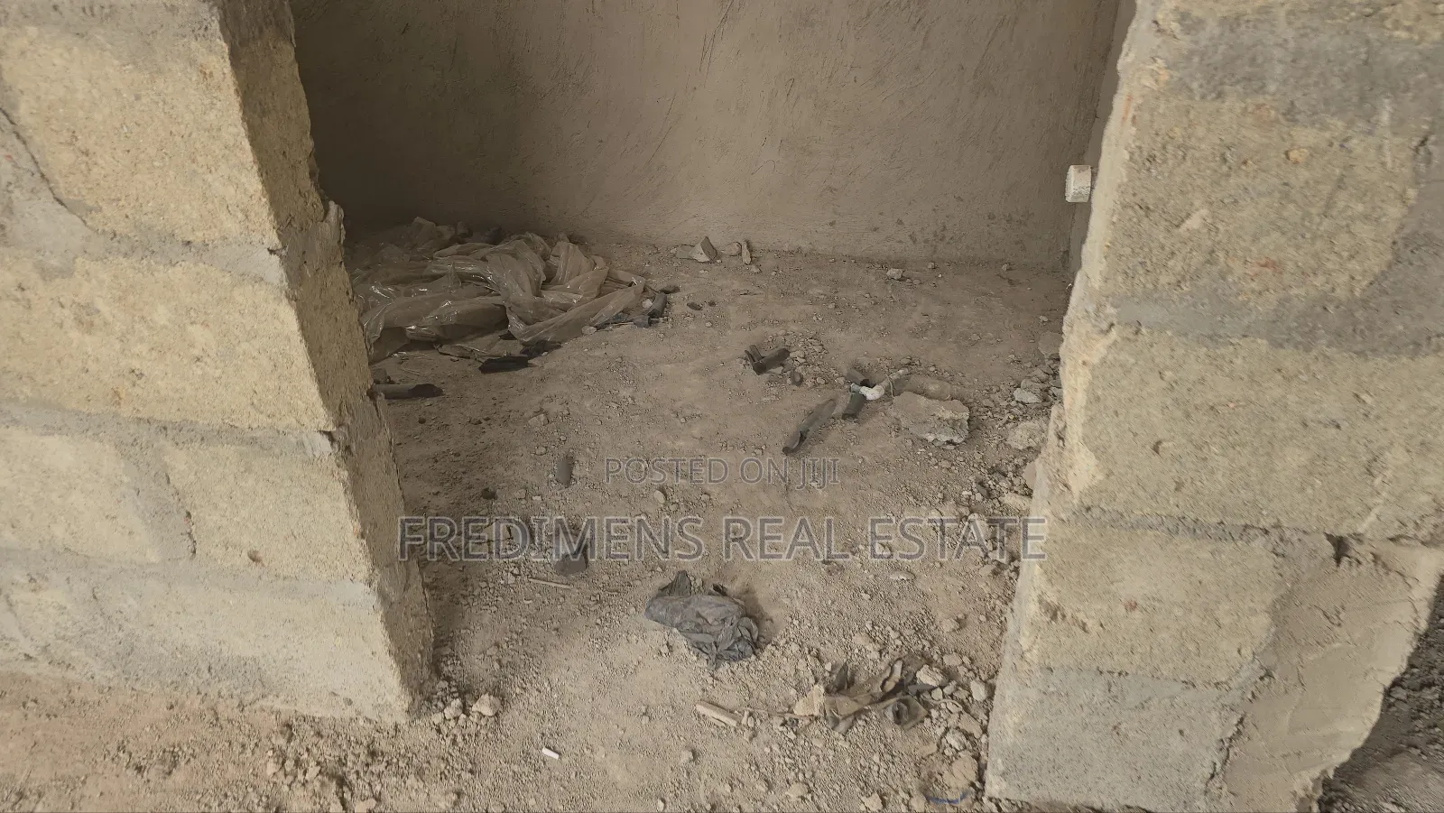 5bdrm House in Fredimens Real, Kumasi Metropolitan for sale