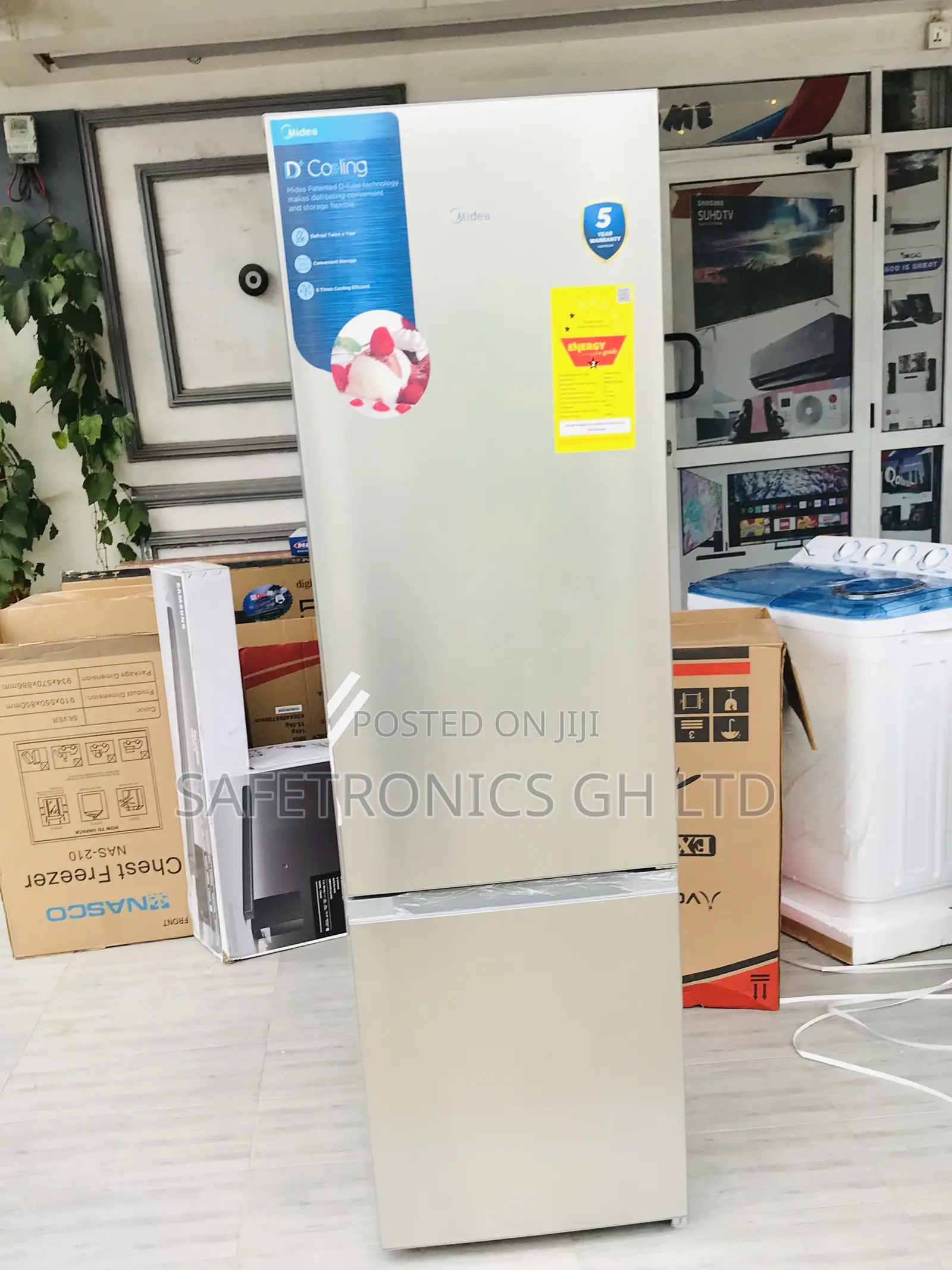Great Offer on Midea 262L MDRB369FGN02 2 Door Bottomfreezer