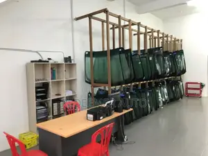 Windscreens; Windshield for Ford Vehicles.