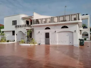 6bdrm House in East Legon for sale