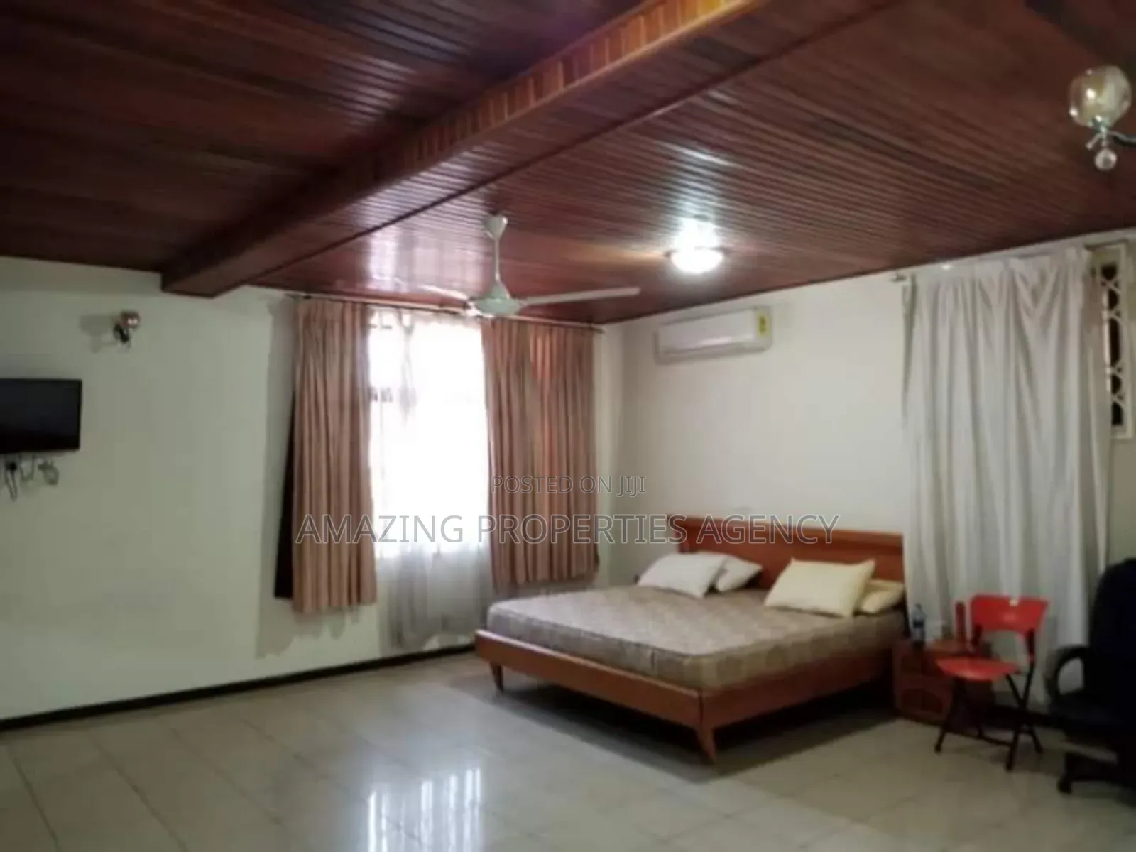 6bdrm House in East Legon for sale