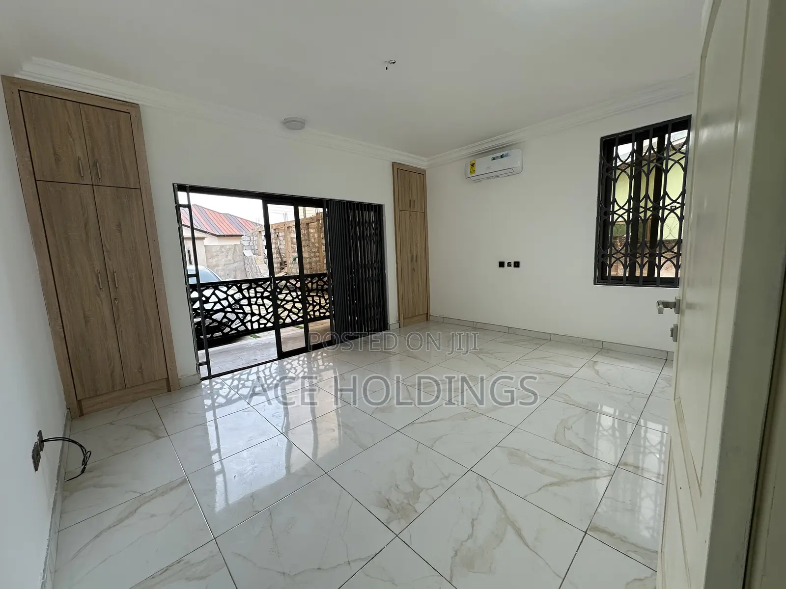 2bdrm Apartment in School Junction, Nmai-Dzorn for rent