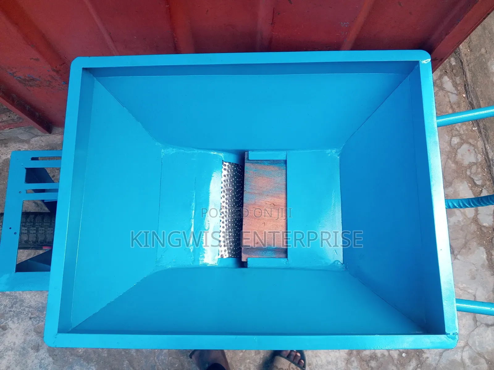 Mobile Cassava Grinding Machine With Engine