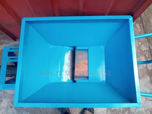 Mobile Cassava Grinding Machine With Engine