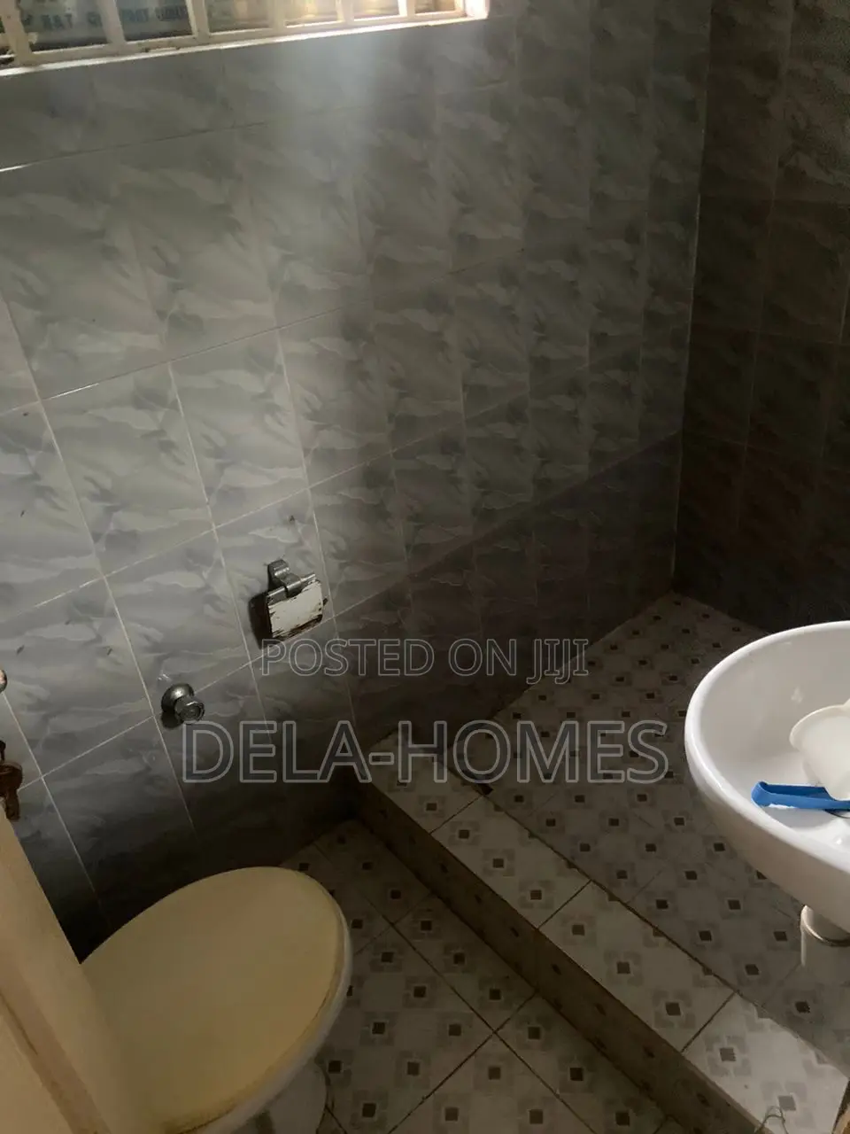 3bdrm Apartment in New Legon Estate, Adenta for rent