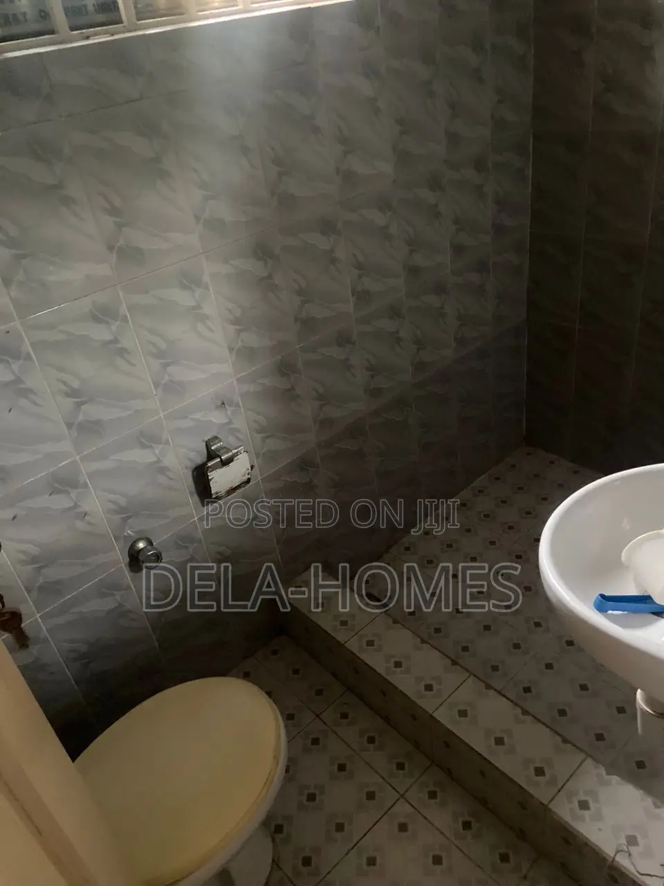 3bdrm Apartment in New Legon Estate, Adenta for rent