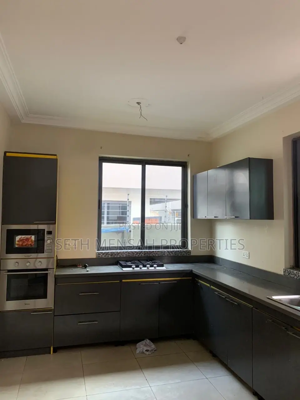 3bdrm House in Skm, West Legon for rent
