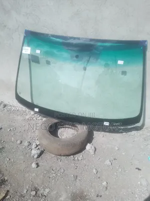 Vw Touareg 2007 Front Windscreen