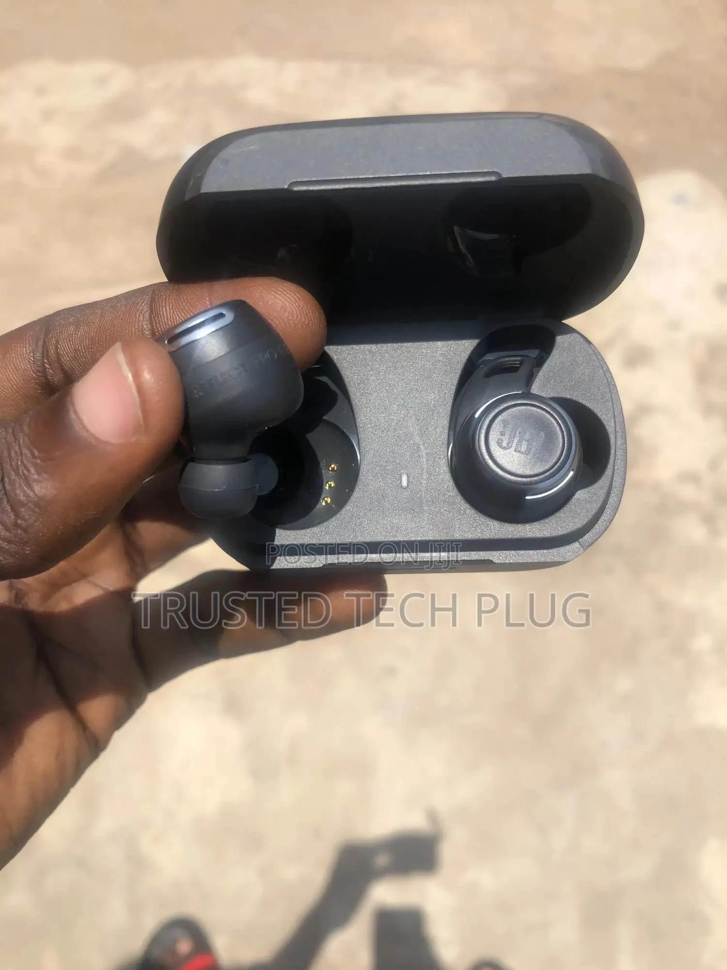 Preowned JBL RFL Flow Pro Earbuds From America in Stock
