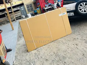 Thin Slim 2024 Model Samsung Uhd Smart 75”Du8000