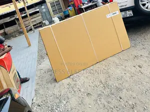 Upgrade Your Viewing Experience With Samsung 76”Du8000