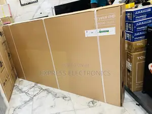 Thin Slim Uhd Smart Samsung 85”Cu8000