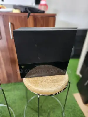 Ps4 Console With (Fc 25, Gta V, Etc )