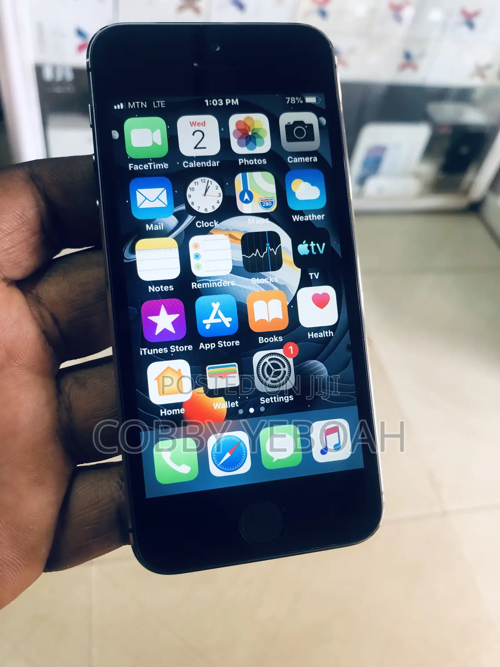 Apple iPhone 5s 16 GB Black