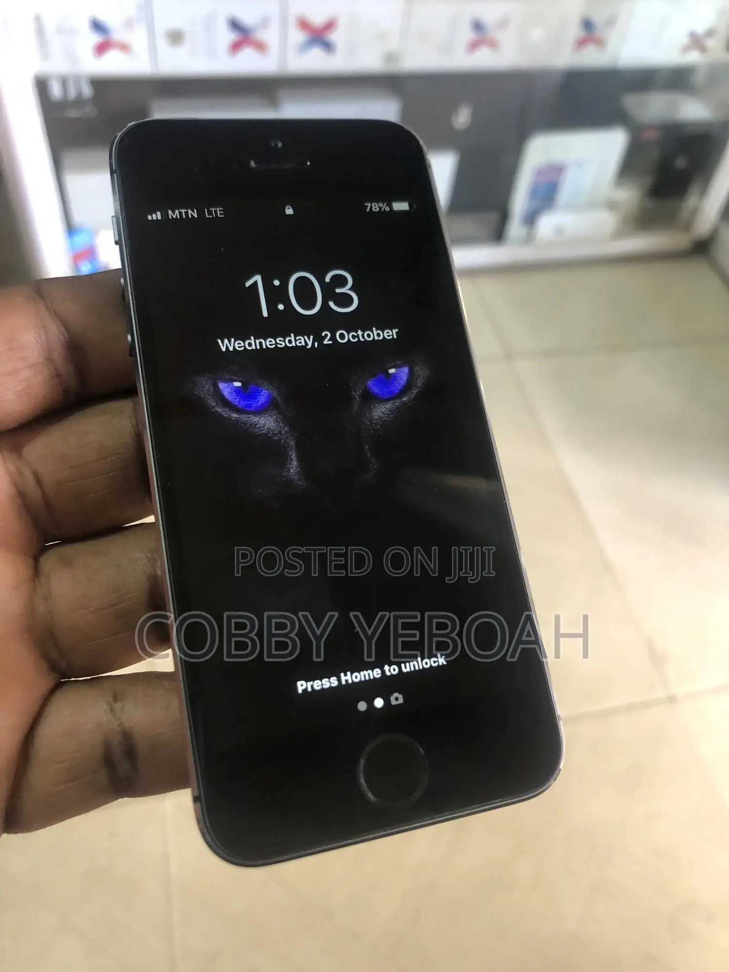 Apple iPhone 5s 16 GB Black