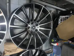 Benz Rim18