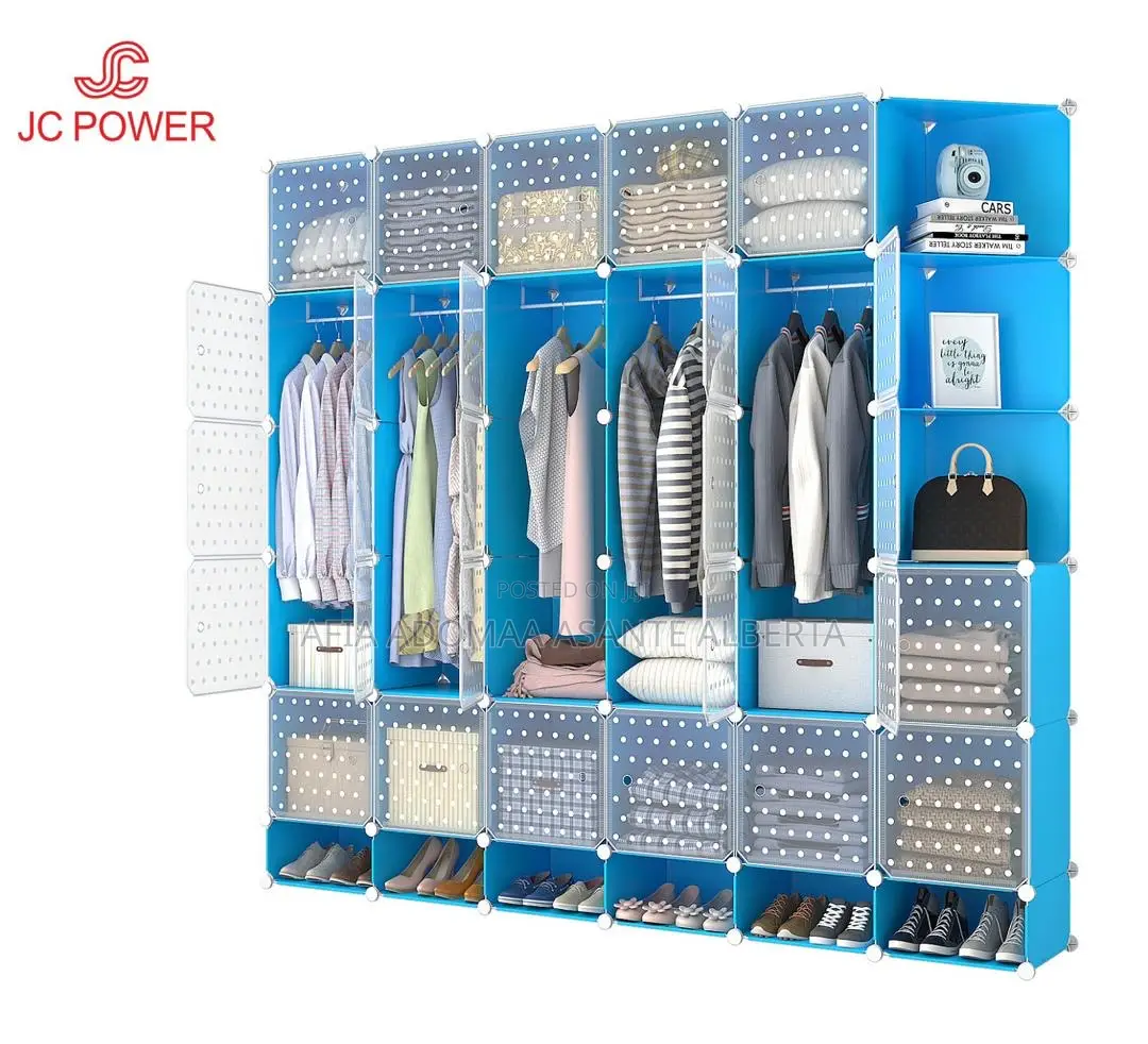 30 Cubes Wardrobe