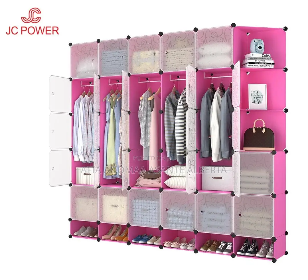 30 Cubes Wardrobe