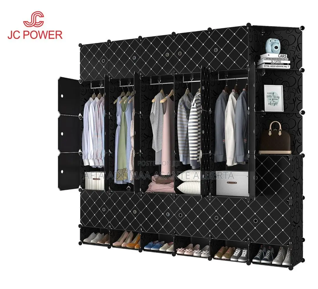 30 Cubes Wardrobe