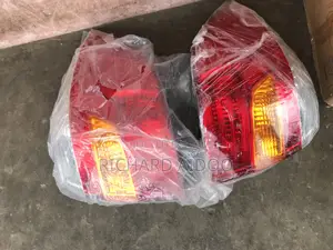 Toyota Highlander 2010 Taillight Available